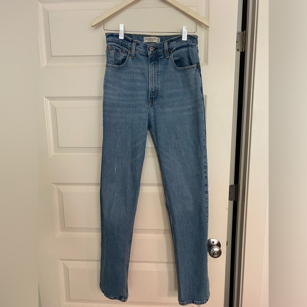 The 90s straight ultra high-rise Abercrombie and Fitch jeans medium wash